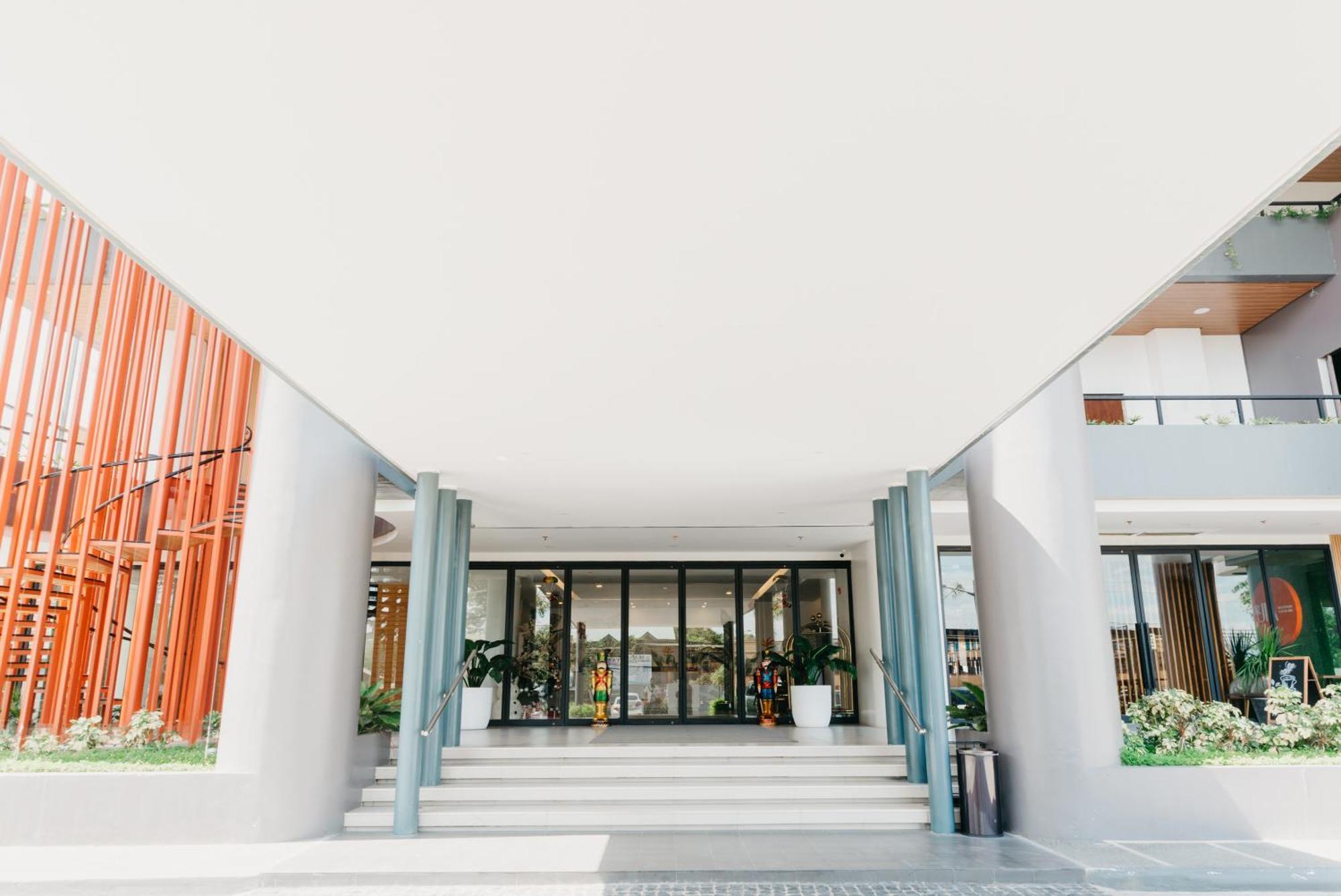 Levo Hotel Urdaneta Exterior foto